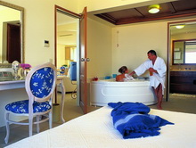 Deluxe Bungalow Suite with Jacuzzi